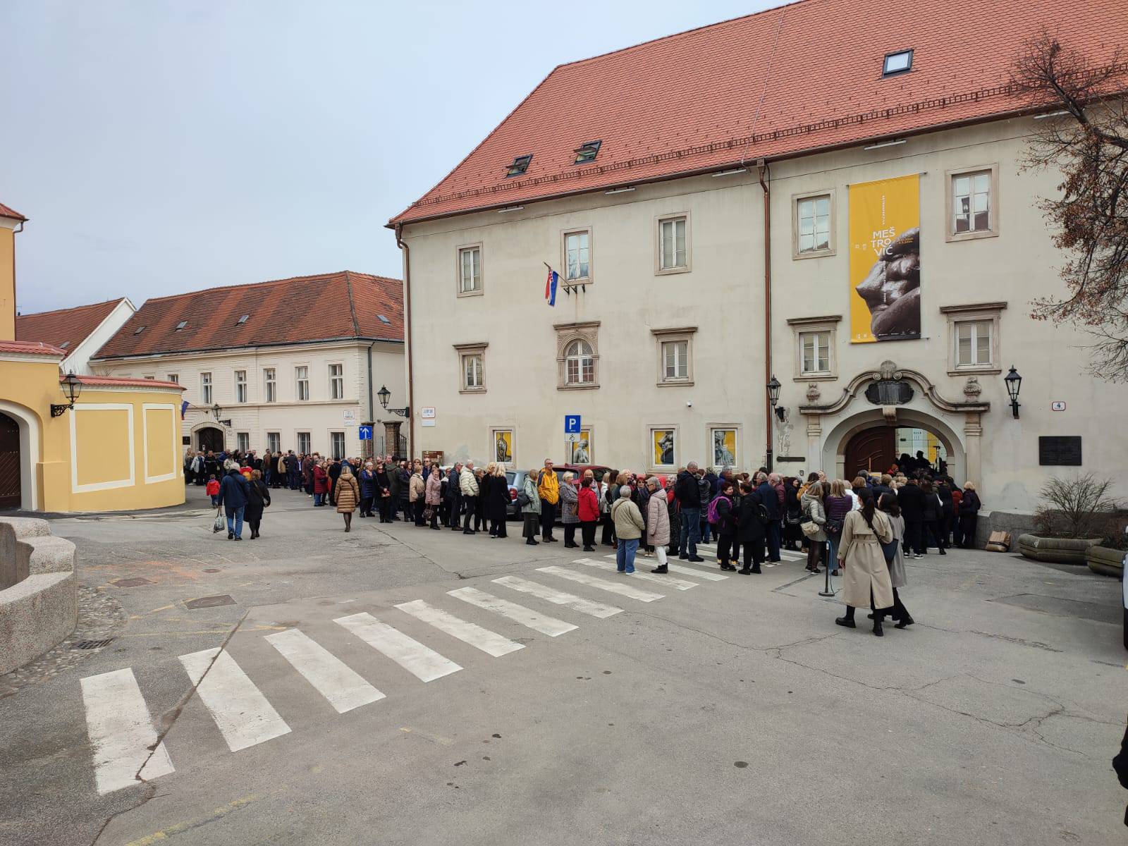 Za 'izložbu stoljeća' čeka se u redu: Veliki Meštrović još dva dana u Galeriji Klovićevi dvori