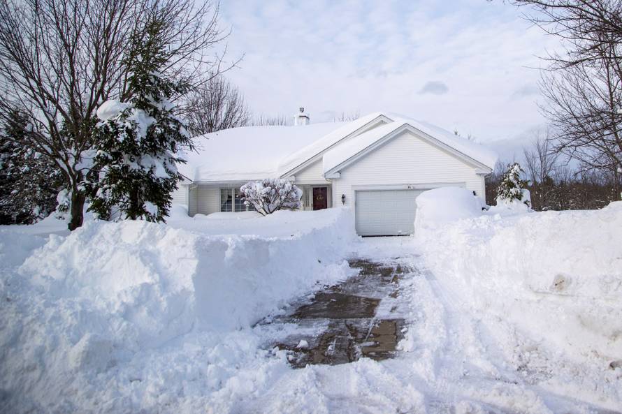 Snowstorm hits Buffalo New York