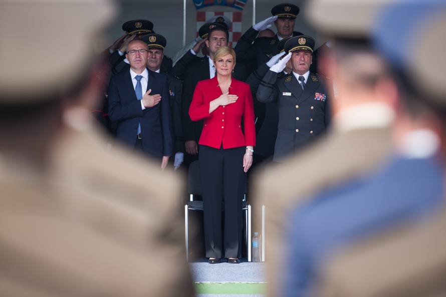 Vukovar: SveÄana promocija polaznika vojnih Å¡kola Hrvatskog vojnog uÄiliÅ¡ta Dr. Franjo TuÄman