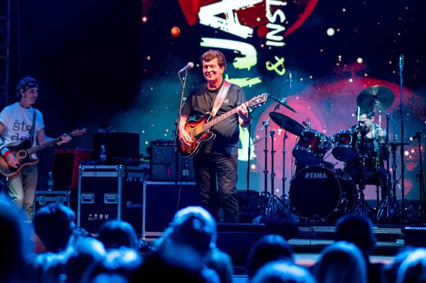 Zagreb: Koncert Bajage i Instruktora na Zagreb Music Festu