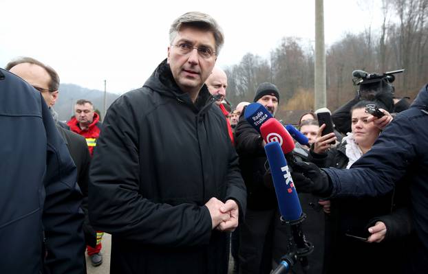 Premijer Andrej Plenković obišao mjesto tragedije i dao izjavu