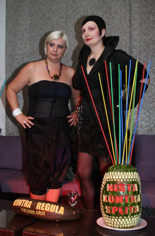 ARHIVA - 2009. Split: Uz hitove Dina Dvornika obožavatelji igrali picigin na Ba?vicama