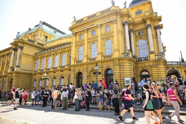 Zagreb: Održana je 24. Povorka ponosa LBGTIQ zajednica "Puna usta ponosa" 