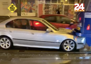 VIDEO Sudarili se tramvaj i auto u Zagrebu: 'Nastala je kolona'