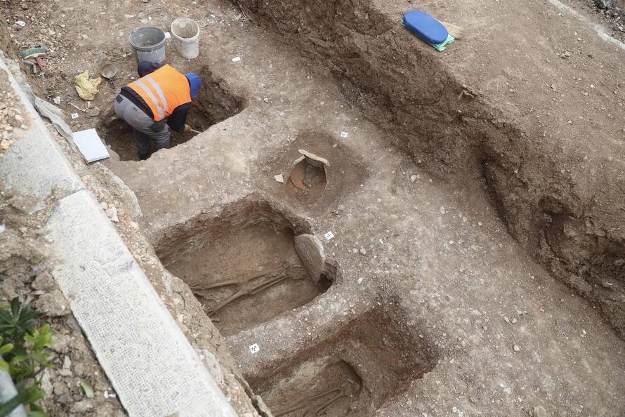 Split: Tijekom arheoloških istraživanja otkriveni su grobovi
