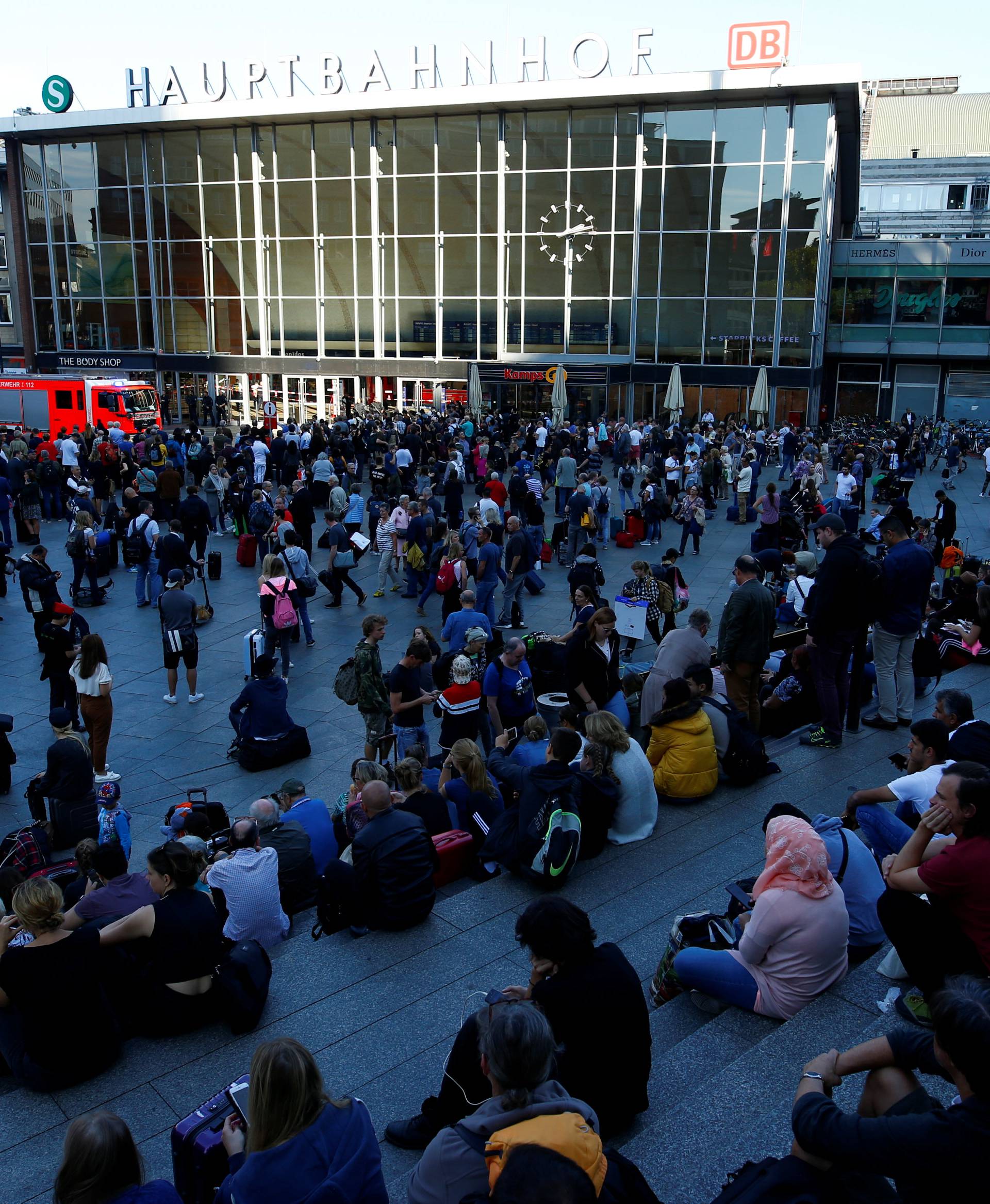 Train station in German city of Cologne closed after hostage-taking