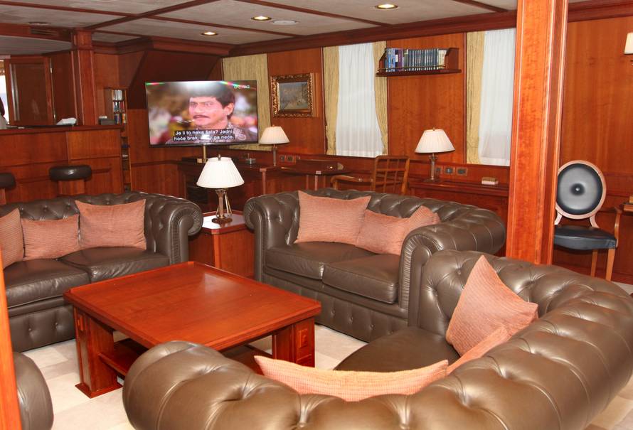 Na luksuznoj jahti: Ivo Sanader plovio je  s Titovom bistom