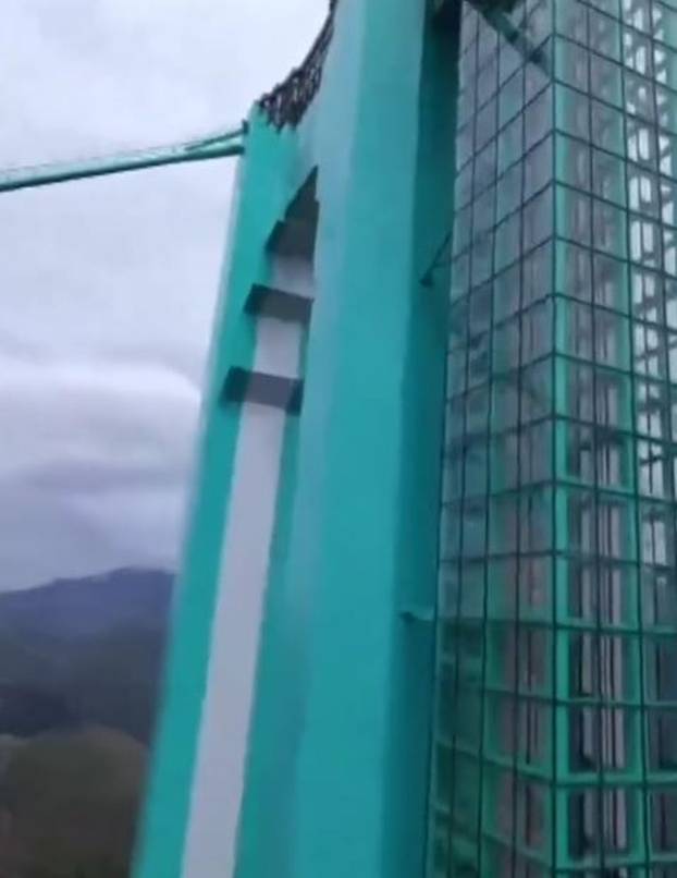 FOTO Otvoren u Kini: Evo kako izgleda najviši most na svijetu