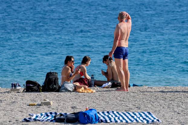 Zadar: Praznik rada na plaži Kolovare