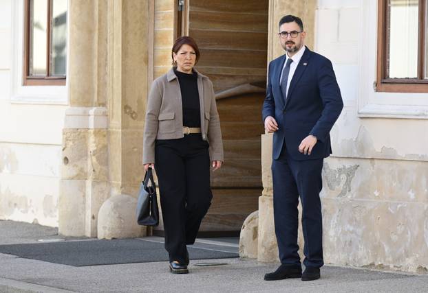 Boška Ban je na današanjem sastanku većine predstavljena kao nova članica koalicije