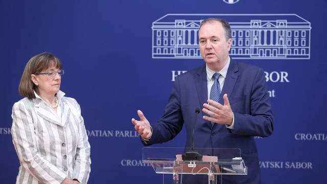 Zagreb: Konferencija za medije Kluba zastupnika HDZ-a
