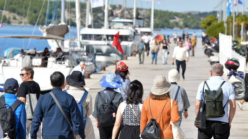 Komercijalni smještaj s manje stranih i više domaćih noćenja