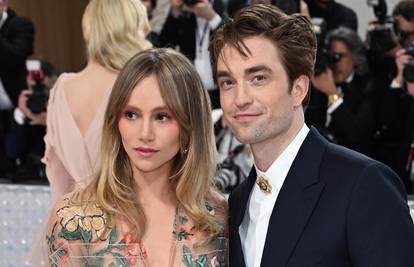 Robert Pattinson postao je otac: Boja kolica otkrila je spol bebe?