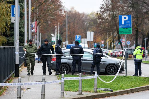 Zagreb: Započeo je očevid nebodera Vjesnik