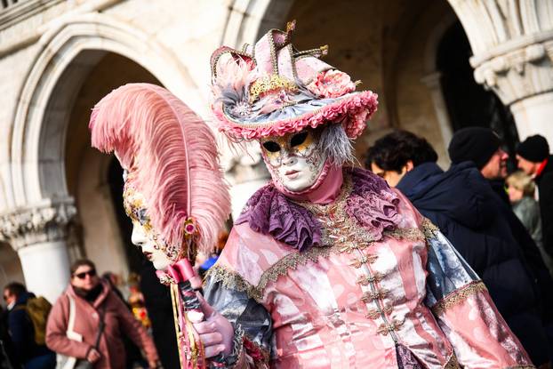 Venecijanski karneval ove godine je posvećen velikom ljubavniku Giacomu Casanovi