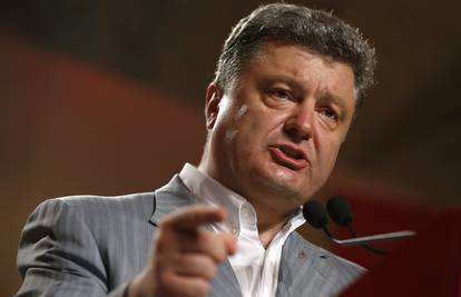 Porošenko predstavio mirovni plan, želi vratiti mir u Ukrajinu