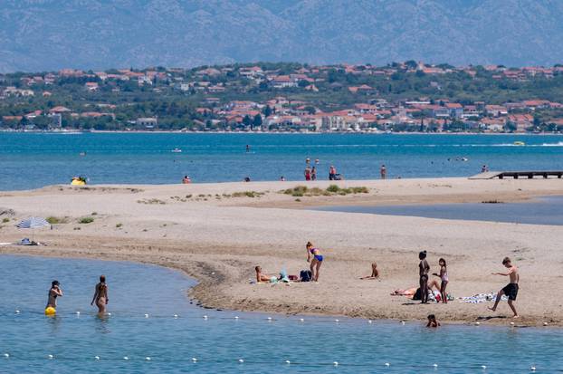 Odmor na Kraljičinoj plaži u Ninu