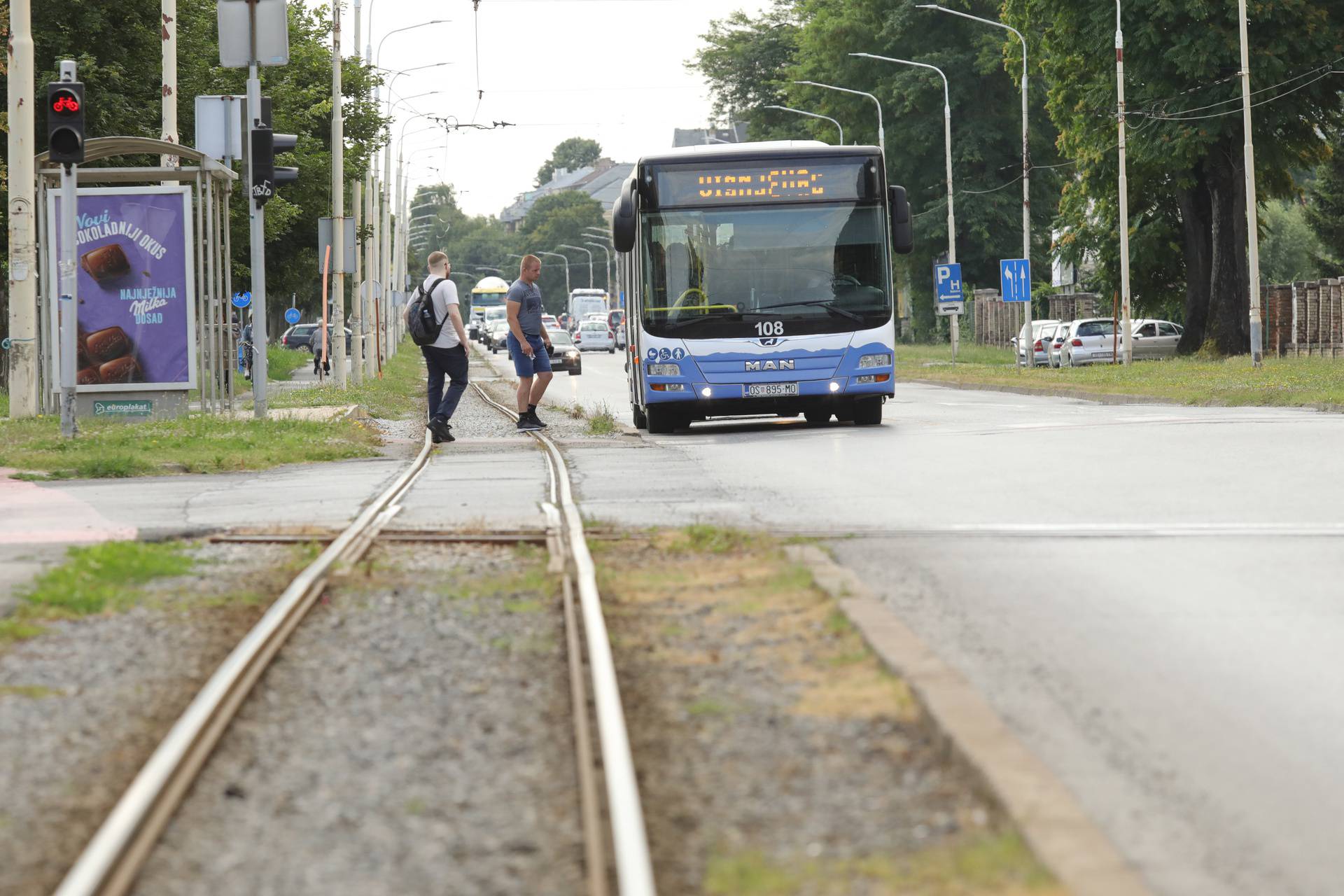 U Osijeku obustavljen sav tramvajski promet, građane prevoze isključivo autobusi