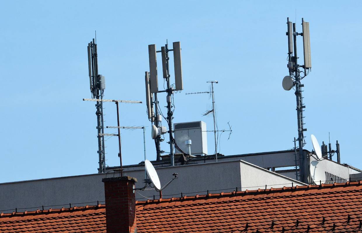 Operateri poslali apel: Mobilne i fiksne mreže su preopterećene