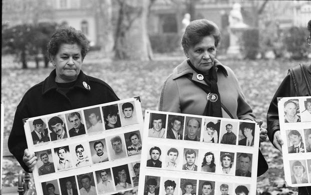 Prosvjed u Zagrebu za sve nastale u Vukovaru, 13.11.1995.