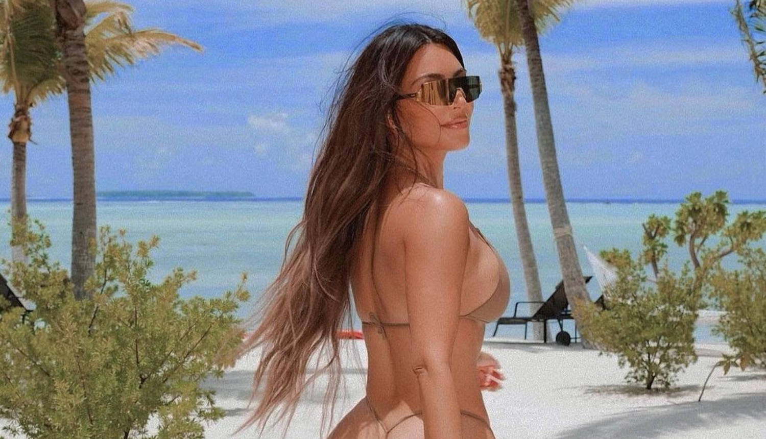 Kardashianka 'popeglala' guzu? Pratitelji ju kritiziraju: 'Postala si traljava, kuži se Photoshop'