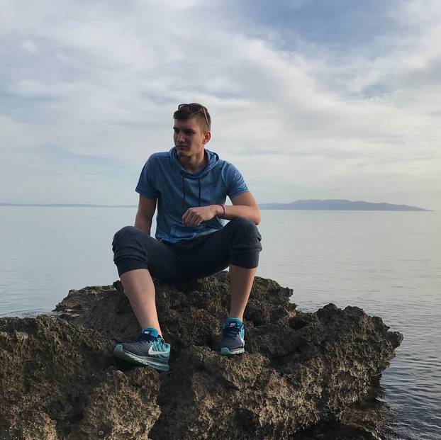 FOTO Od malih navijača do finalista. Pogledajte kako su rukometaši izgledali u mladosti