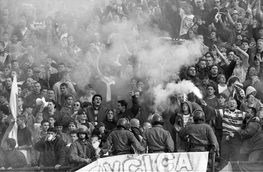 Zagreb: NK Croatia i HNK Hajduk na stadionu u Maksimiru, 24.03.1996.