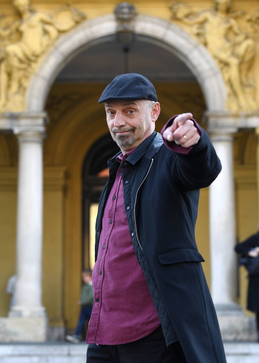 'Zbog kolega umjetnika trebali bismo svi biti još puno glasniji'