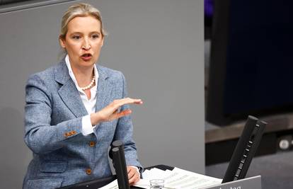 Ekstremno desnom AfD-u raste popularnost u anketama u Njemačkoj: Izjednačeni na vrhu!