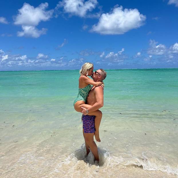 FOTO Sad Šime ide s njom: Maja Šuput voljela putovati i s bivšim mužem, evo gdje su sve bili...