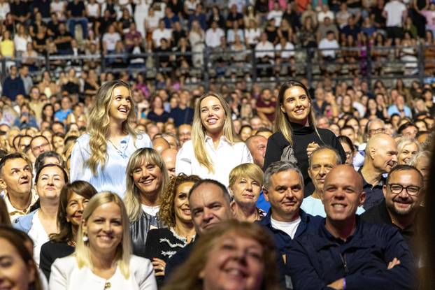Koncert Tonija Cetinskog u pulskoj Areni