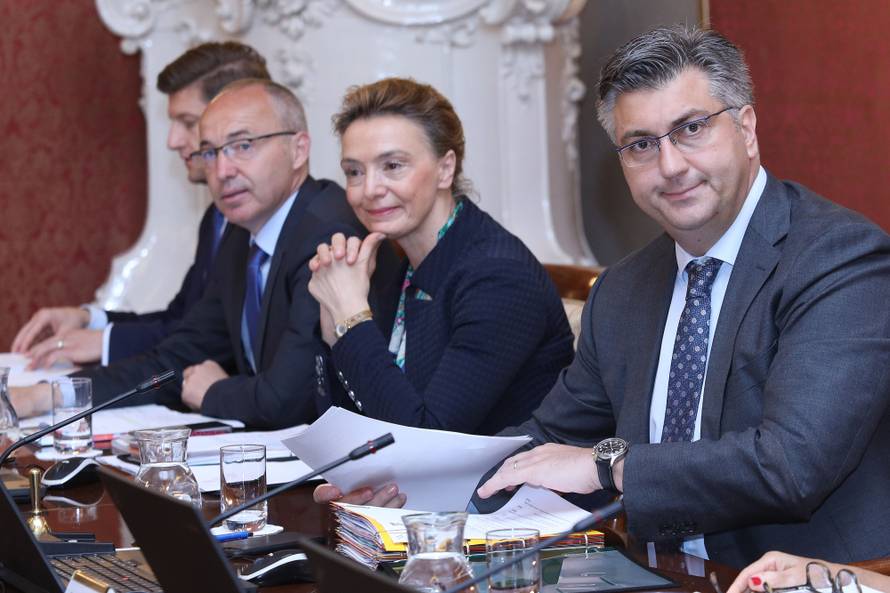 Zagreb: Vlada raspravlja o Sredisnjem registru drzavne imovine