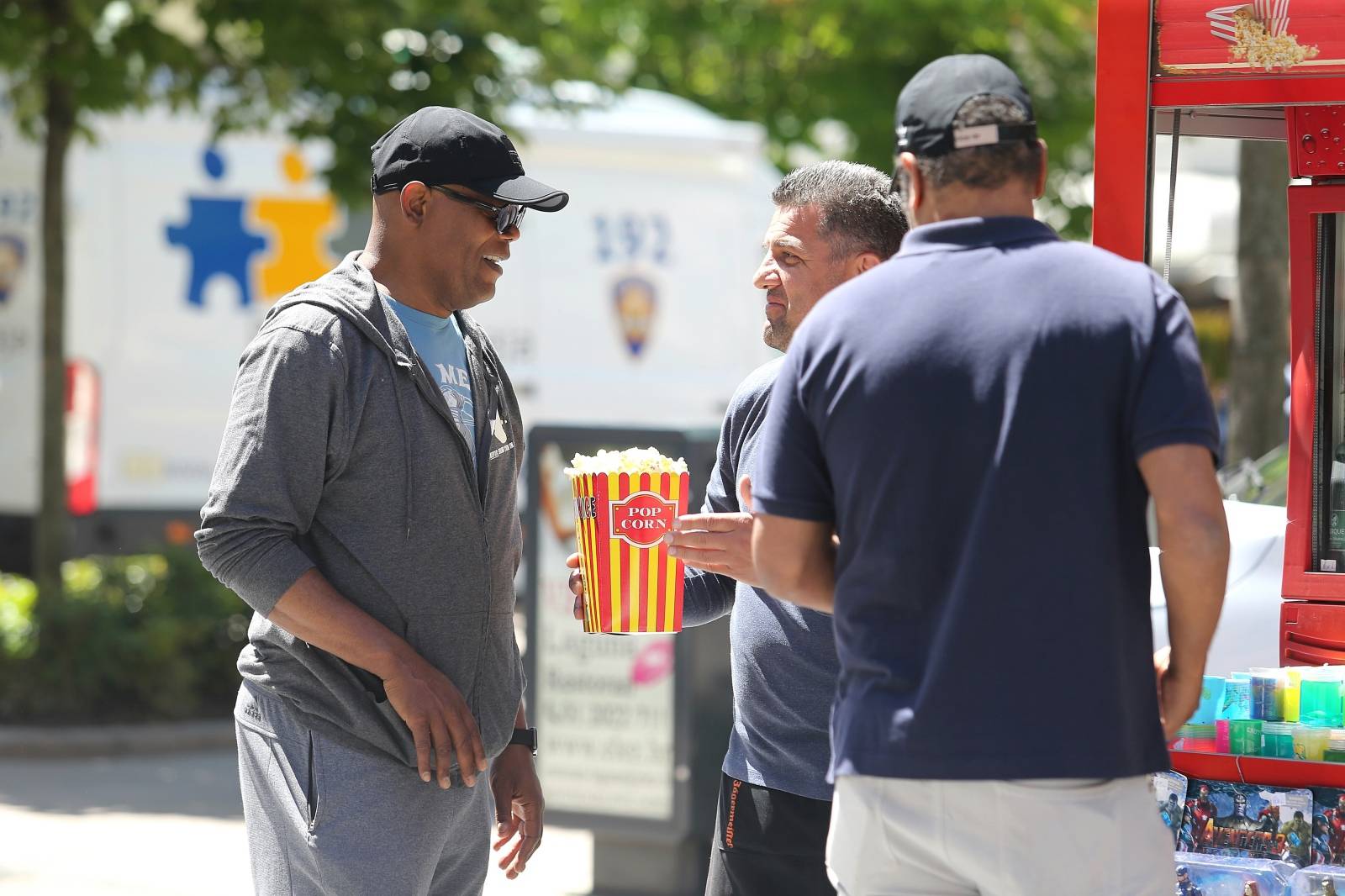 Zagreb: U pauzi od snimanja Samuel L. Jackson poÄastio se kokicama kod Sadata