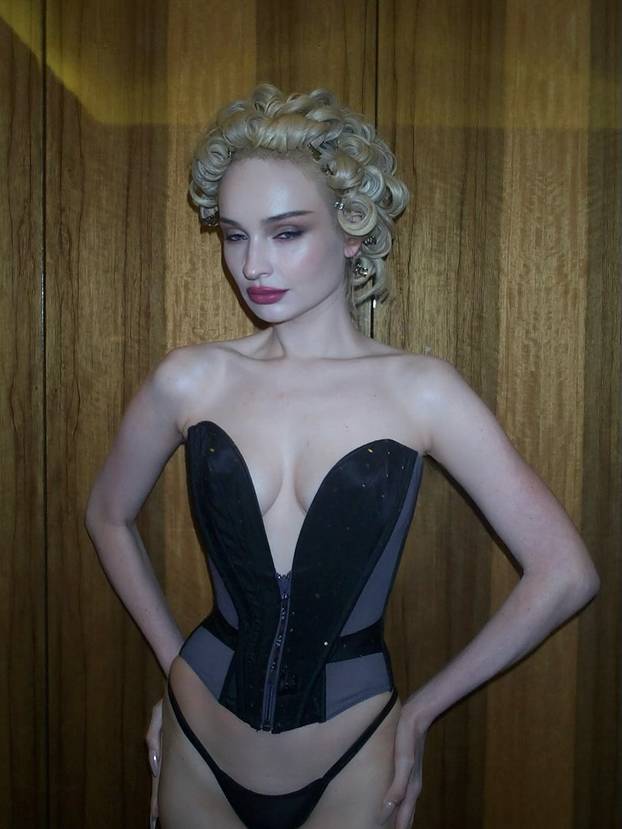 FOTO 'Gaćice je ostavila doma?' Evo tko je dama o kojoj se priča