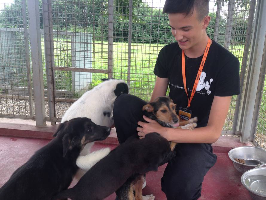 'Radije ću napraviti dobro djelo nego trošiti vrijeme u kafićima'