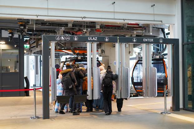 Zagreb: Otvorena sezona skijanja na Sljemenu