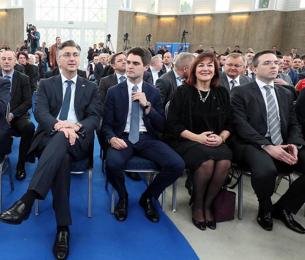 Zagreb: Karlo Ressler predstavljen kao kandidat HDZ-a za EU izbore