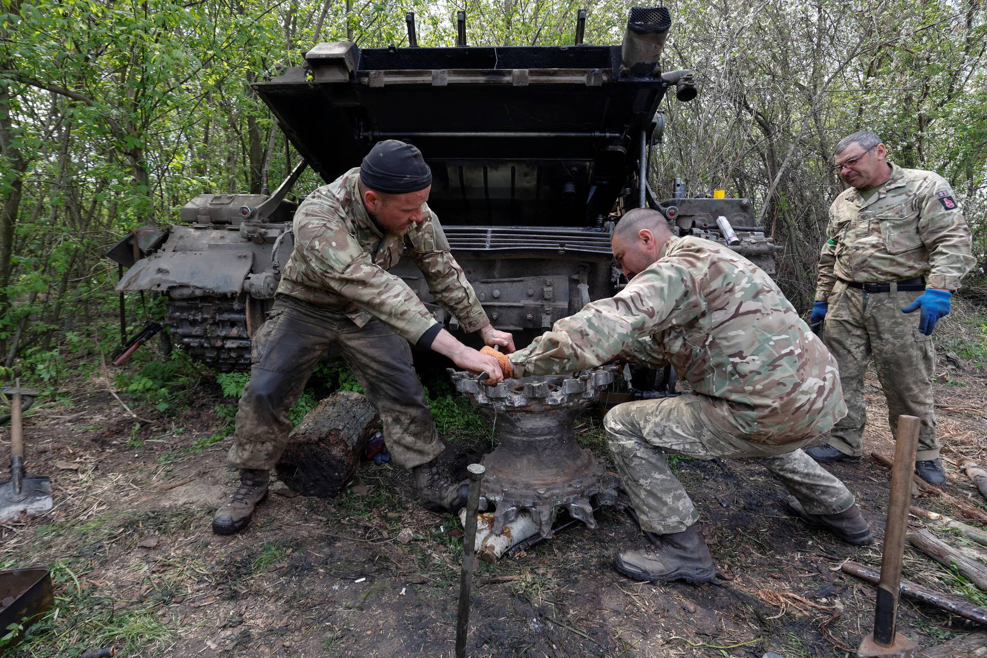 Russia's attack on Ukraine continues, in Kharkiv region