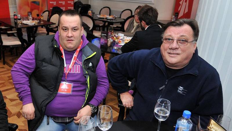 Sin Dine Bešlića se je ganljivo poslovil od očeta Halida