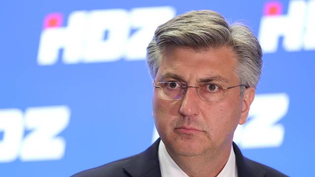 Andrej Plenković dao je izjavu medijima nakon sjednice u središnjici stranke