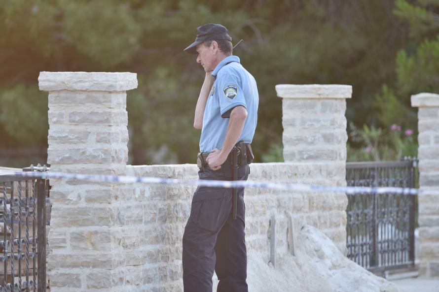 Otac je ubio kćer (28) i sebe: Pokopali su ih jedno uz drugo