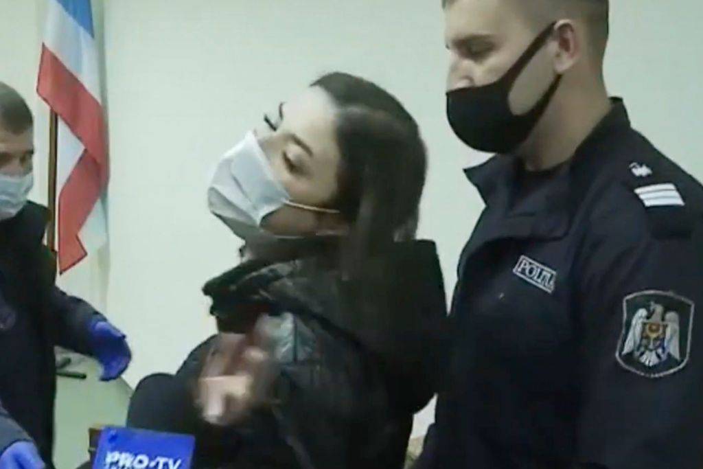 Horor u Moldaviji: Izbola svoju mamu. Dok je žena još bila živa, počela ju je rezati i vaditi srce