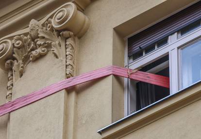 FOTO Nevjerojatan prizor iz centra Zagreba: Gurtna i dalje drži zgradu oštećenu u potresu