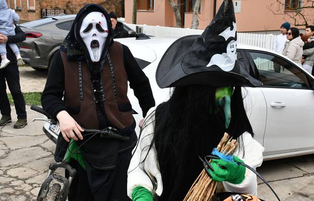 Donja Bebrina: Urnebesni pokladni utorak u Donjoj Bebrini