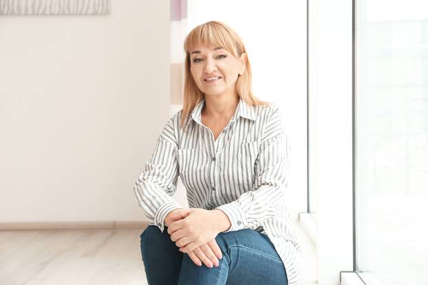 FOTO Prekrasne slojevite frizure koje pomlađuju žene nakon 50.