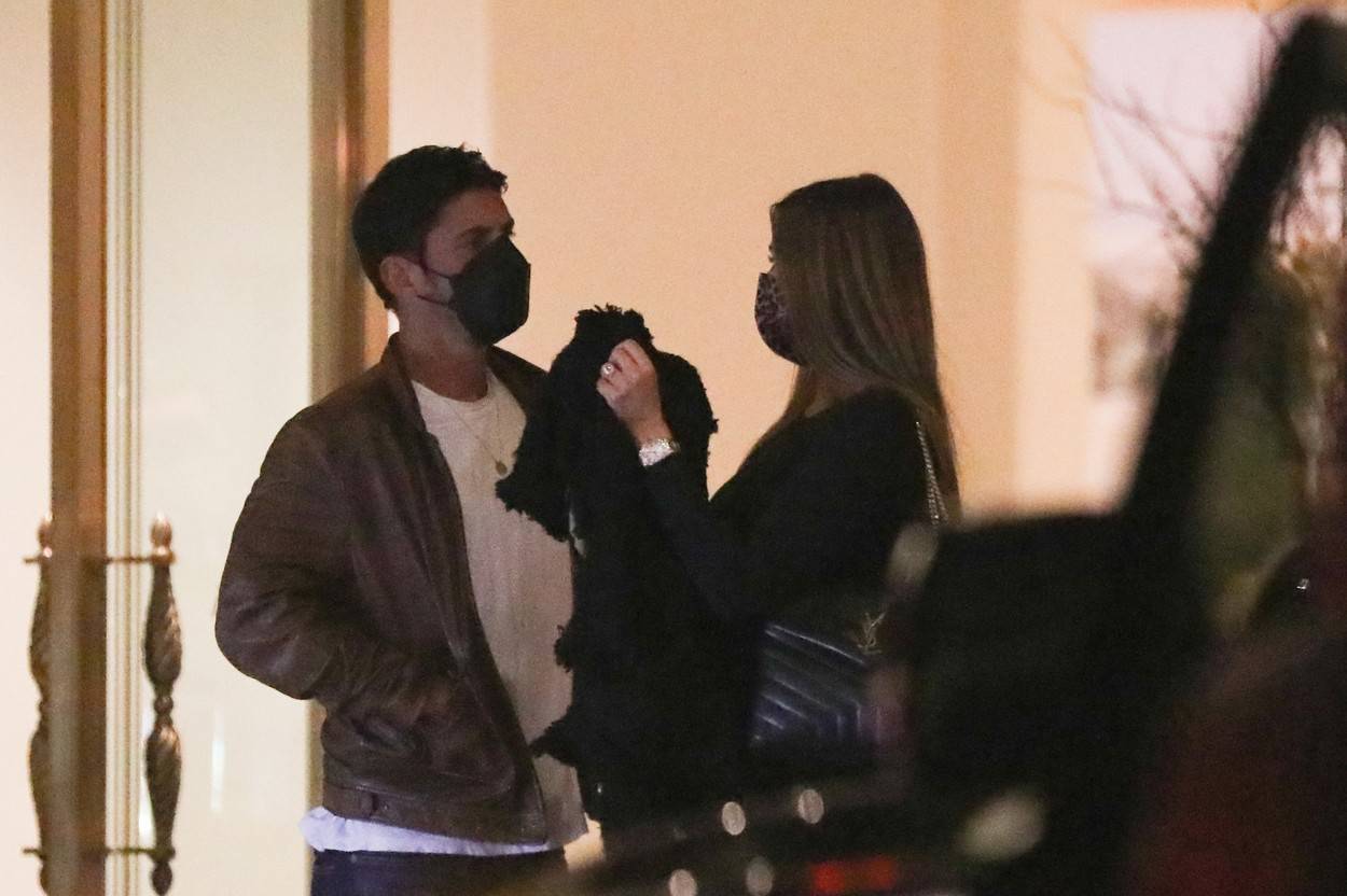 *EXCLUSIVE* Sofia Vergara has dinner with a mystery man at the Montage Hotel in Beverly Hills