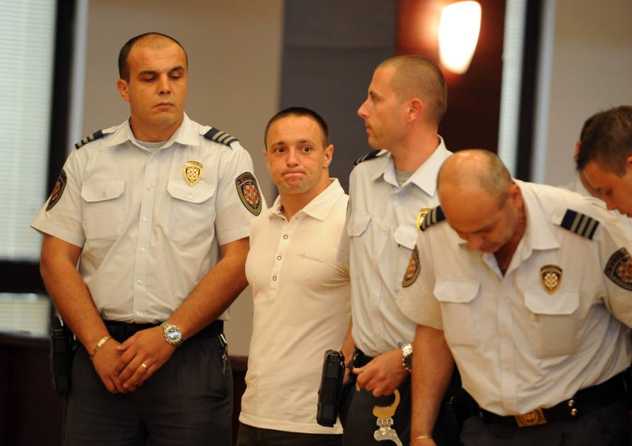 ARHIVA - 2010. Split: Cviku 8 godina i 3 mjeseca za dilanje droge na Kor?uli