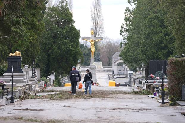 24sata Zagreb: Poljedice velikog nevremena na Mirogoju
