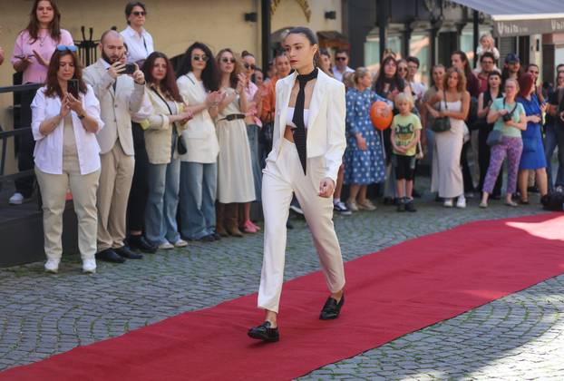 Zagreb: Modna revija povodom 400 godina nastanka kravate