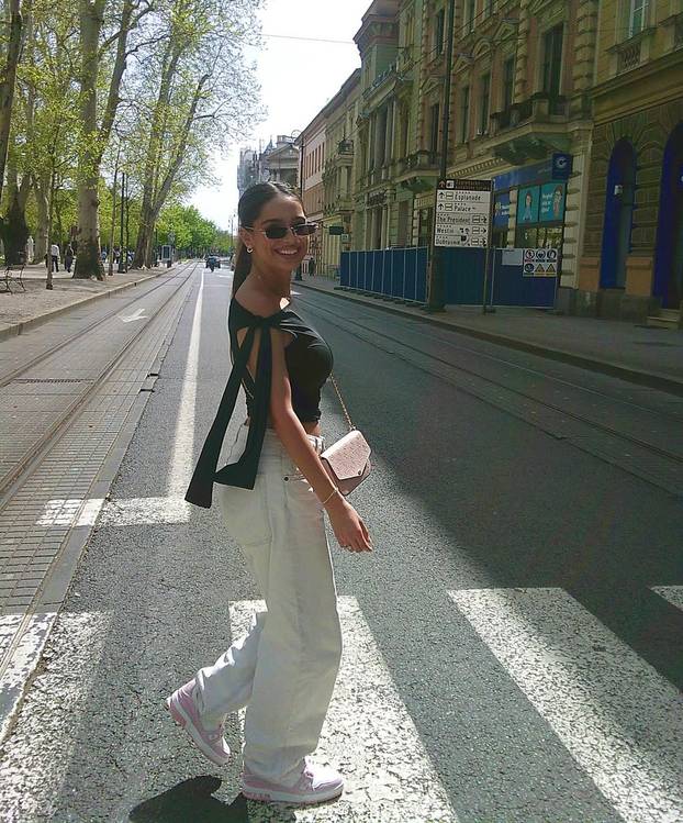 FOTO Julia je osvojila srce hit dinamovca. Godinama su skupa